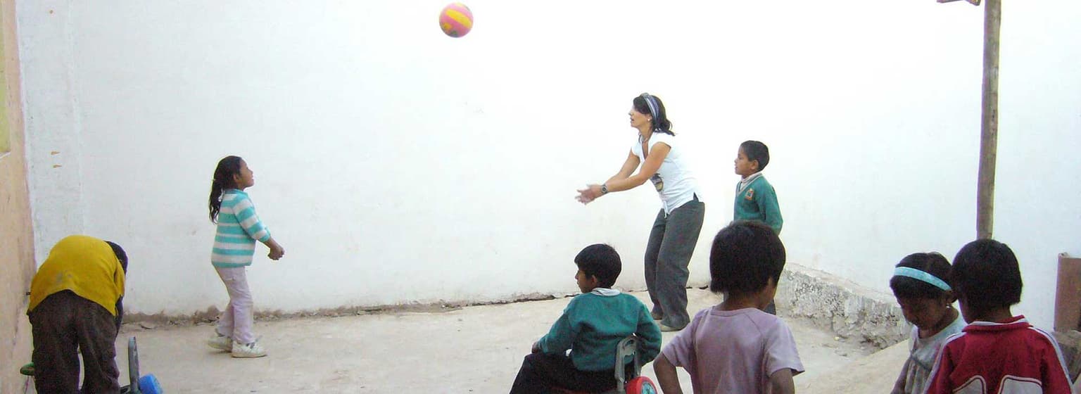 bg image https://cebytb37gqewrsv4.public.blob.vercel-storage.com/cusco-volunteer-peru-2068-hqmmQJUpOj91VwpZhF07Ue5bnd6UJe.jpg